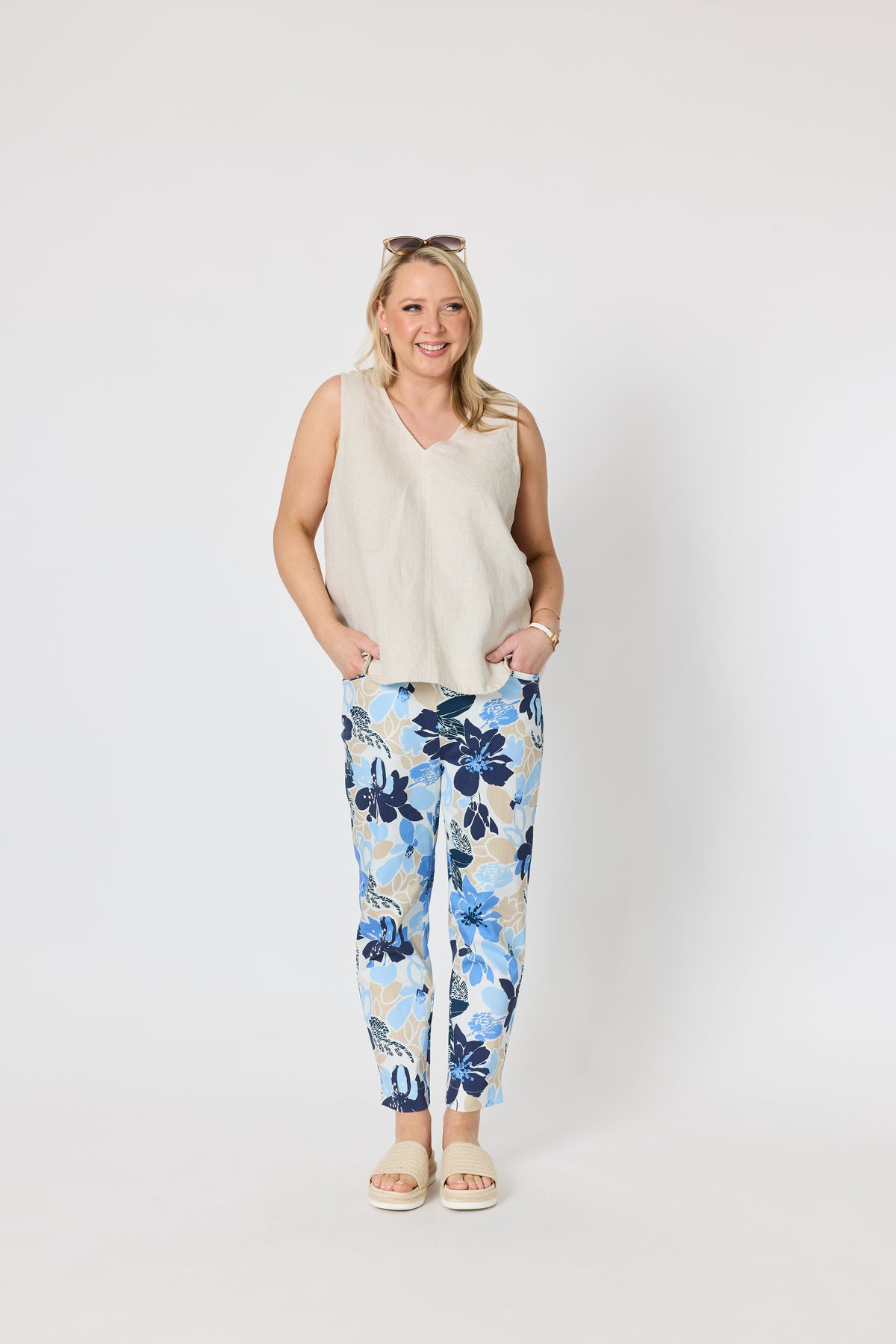 Amalfi Rose Floral Print Slim Leg Pant - Cornflower Multi