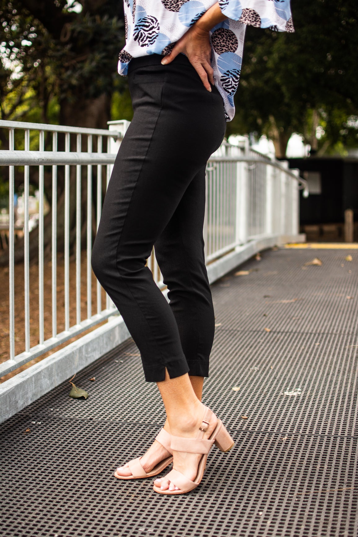 Structured Stretch Pants – Black